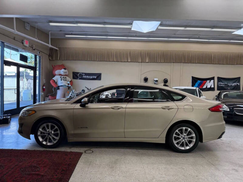 2019 Ford Fusion Hybrid SE