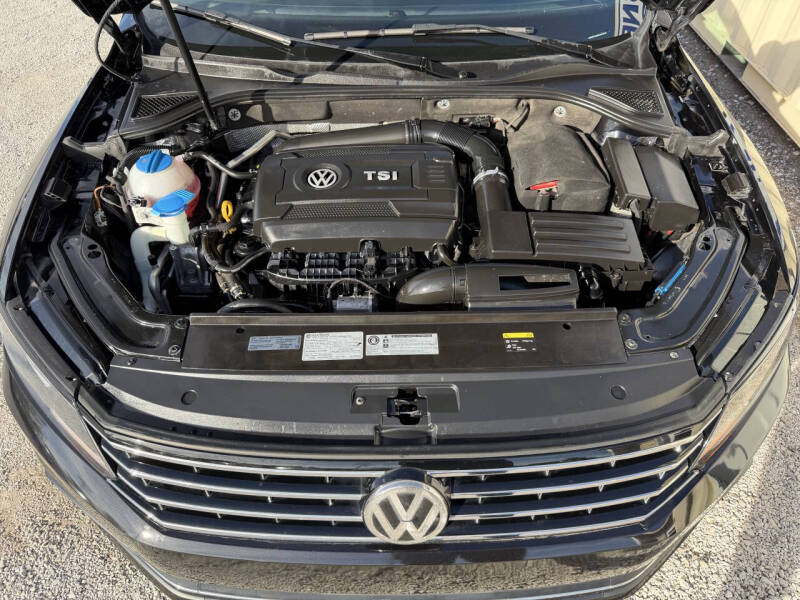 2017 Volkswagen Passat 1.8T SE