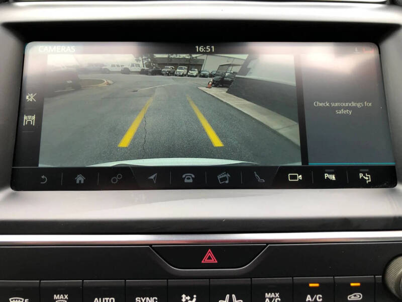 2019 Jaguar E-PACE P250 SE