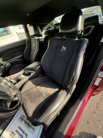 2018 Dodge Challenger 392 HEMI Scat Pack Shaker