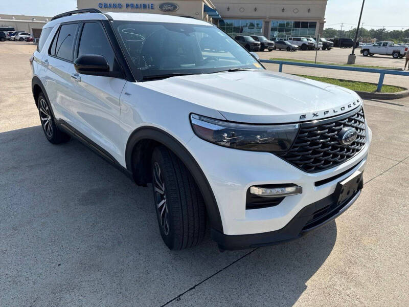 2023 Ford Explorer ST-Line
