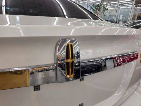2011 Lincoln MKS