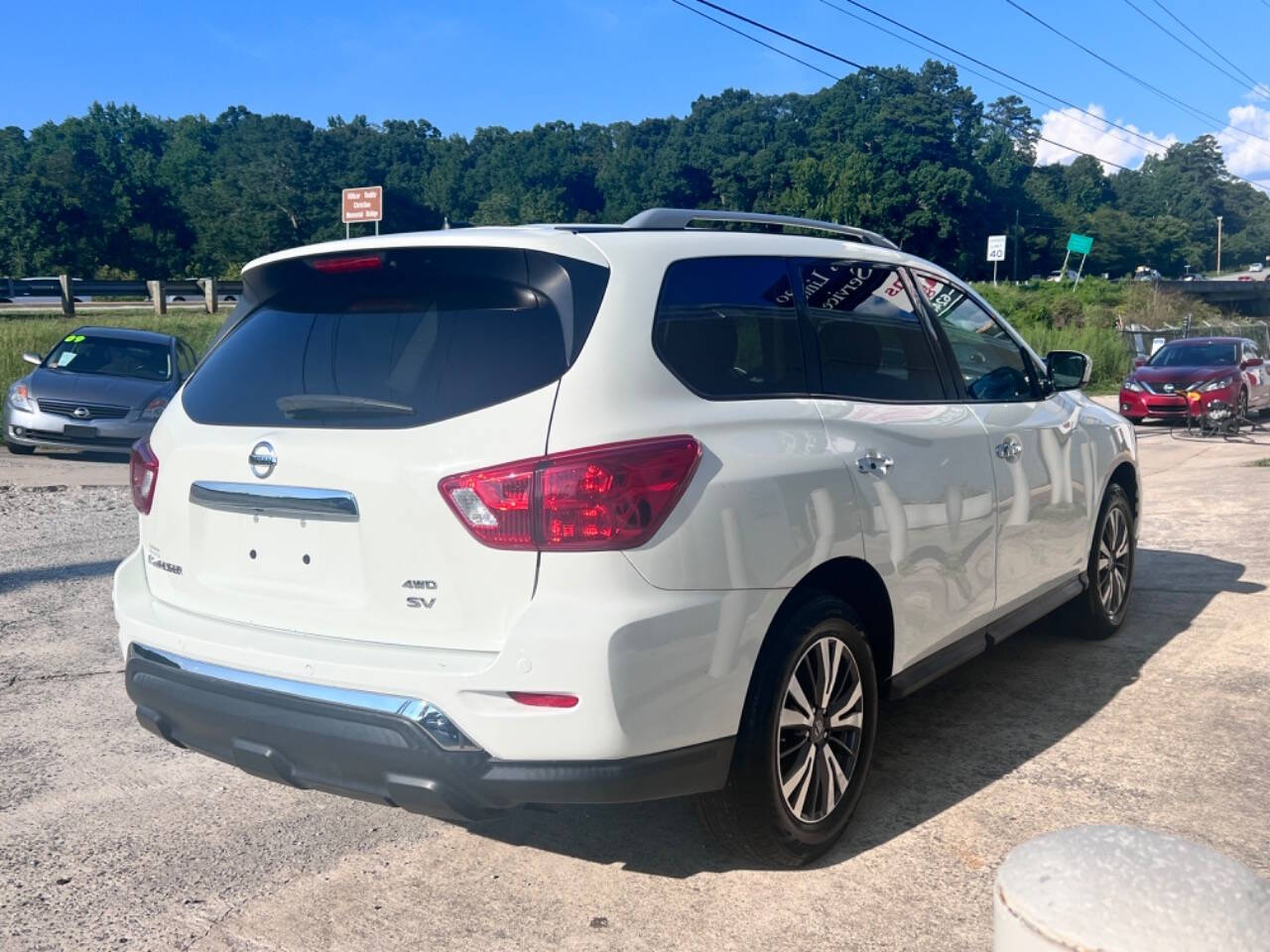 2017 Nissan Pathfinder for sale at AMAX AUTO in ATHENS, GA