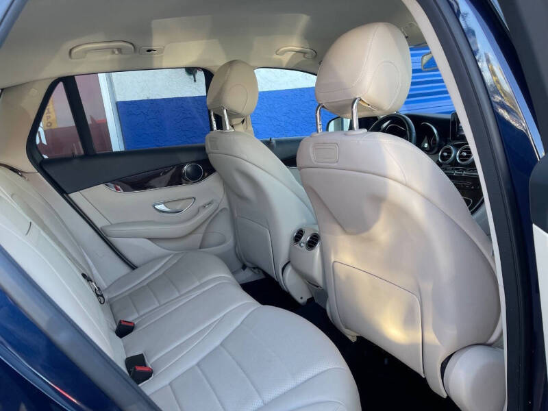 2019 Mercedes-Benz GLC GLC 300