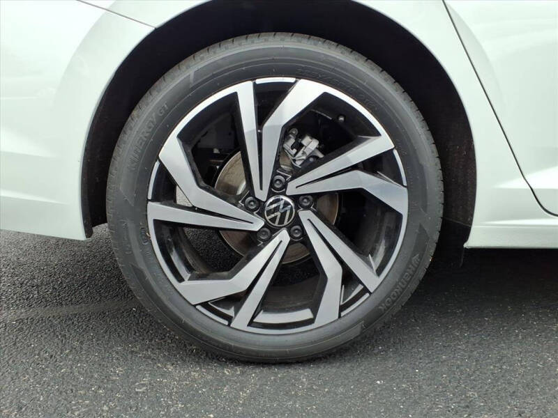 2025 Volkswagen Jetta SEL