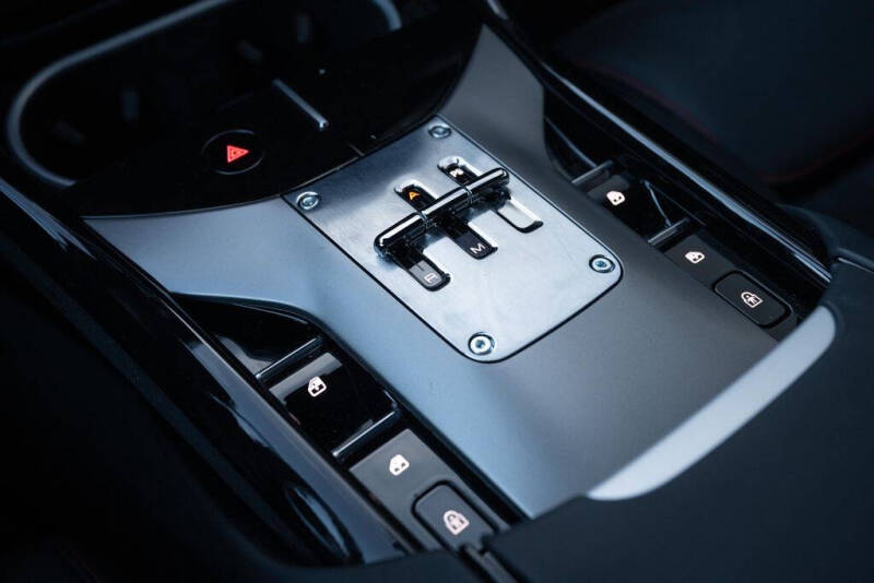 2025 Ferrari Purosangue