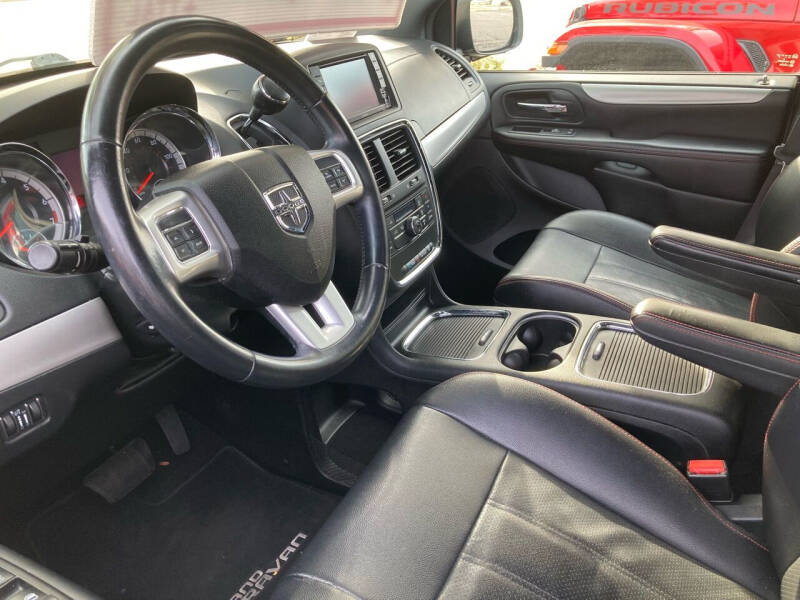 2014 Dodge Grand Caravan R/T