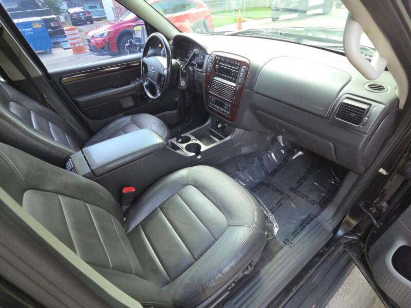2003 Ford Explorer Limited