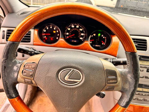 2005 Lexus ES 330