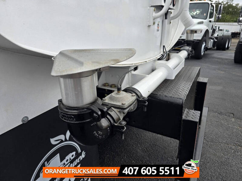 2016 Freightliner M2 106