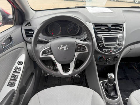 2014 Hyundai Accent SE