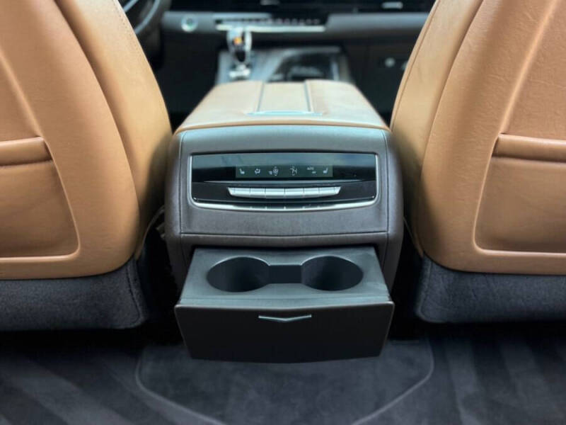 2021 Cadillac Escalade Sport