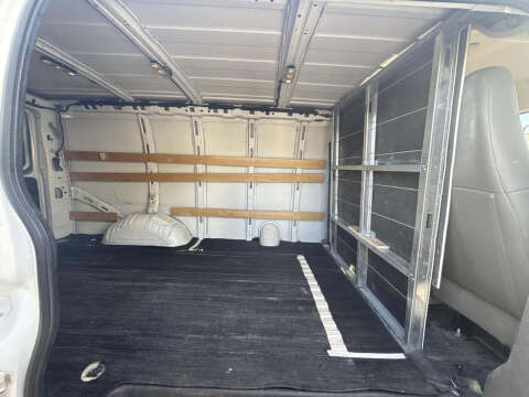 2017 GMC Savana 2500