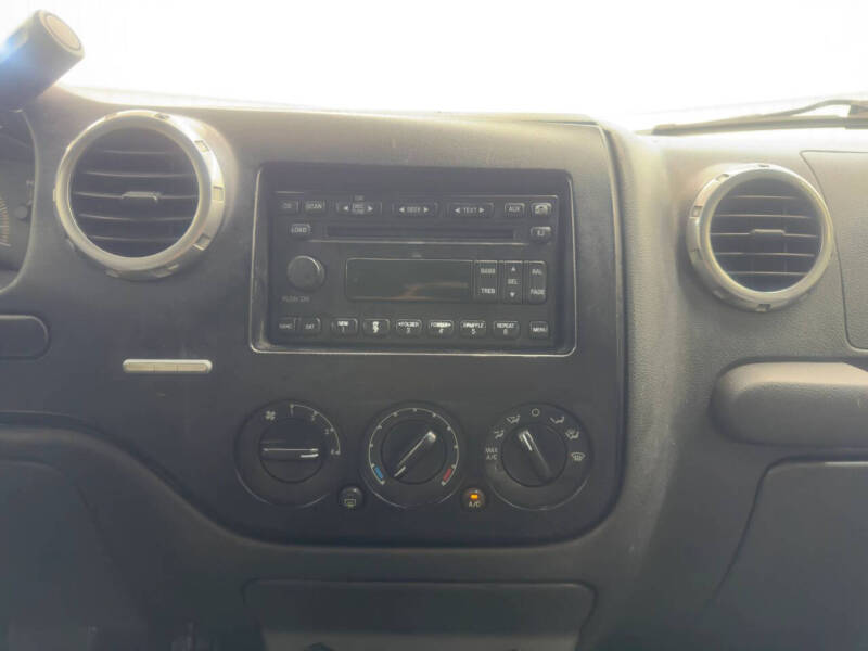 2003 Ford Expedition XLT