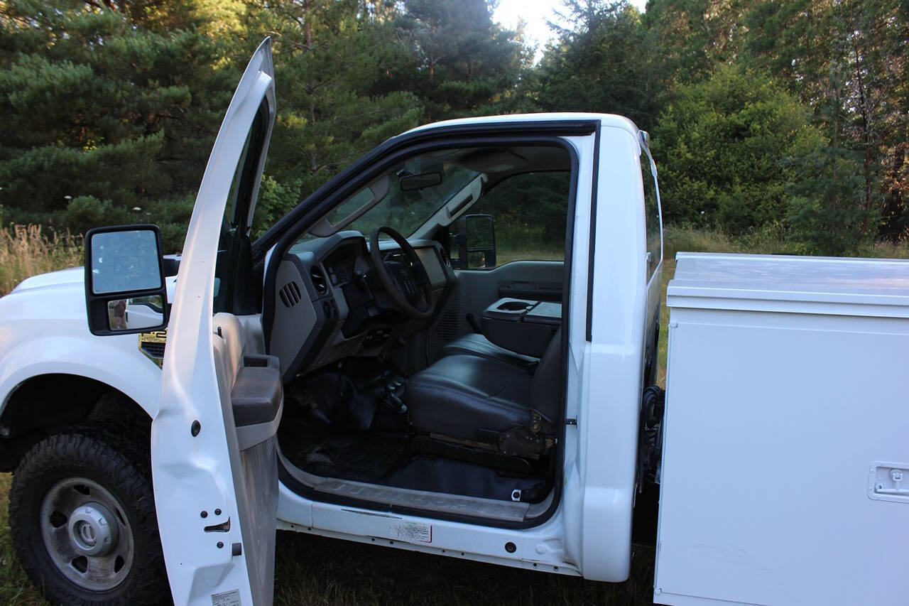 2009 Ford F-250 Super Duty for sale at Connelly Transport & Repair in Corvallis, OR