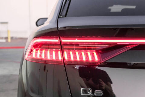 2020 Audi Q8 quattro Prestige 55 TFSI