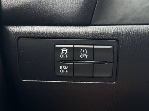 2016 Mazda MAZDA3 i Touring