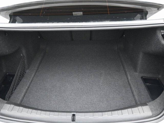 2024 BMW 3 Series 330i xDrive