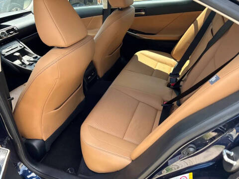 2018 Lexus IS 300