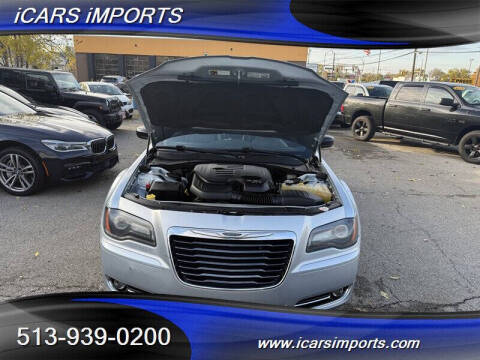 2013 Chrysler 300 Glacier Edition