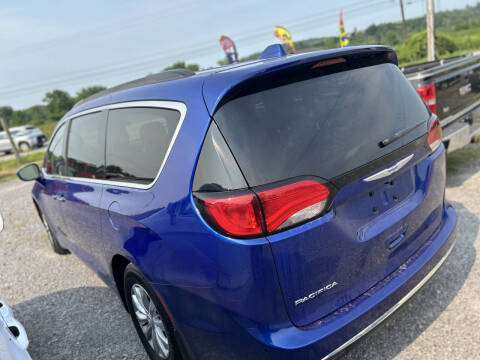 2018 Chrysler Pacifica Touring Plus