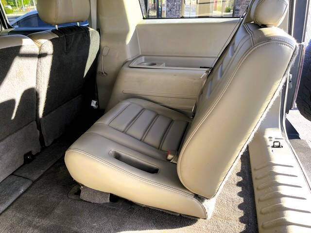 2003 HUMMER H2 Lux Series