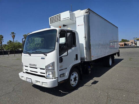 2014 Isuzu NRR