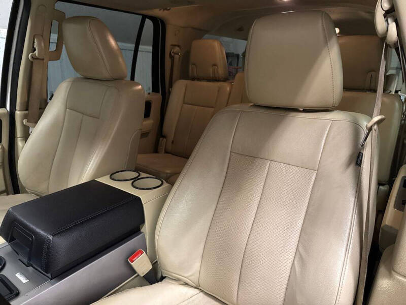 2017 Ford Expedition EL XLT