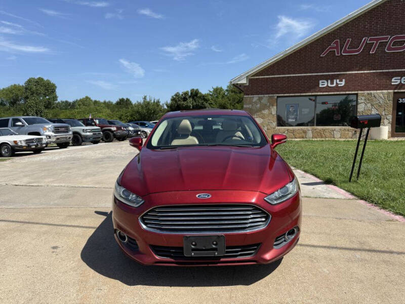 2014 Ford Fusion SE's photo