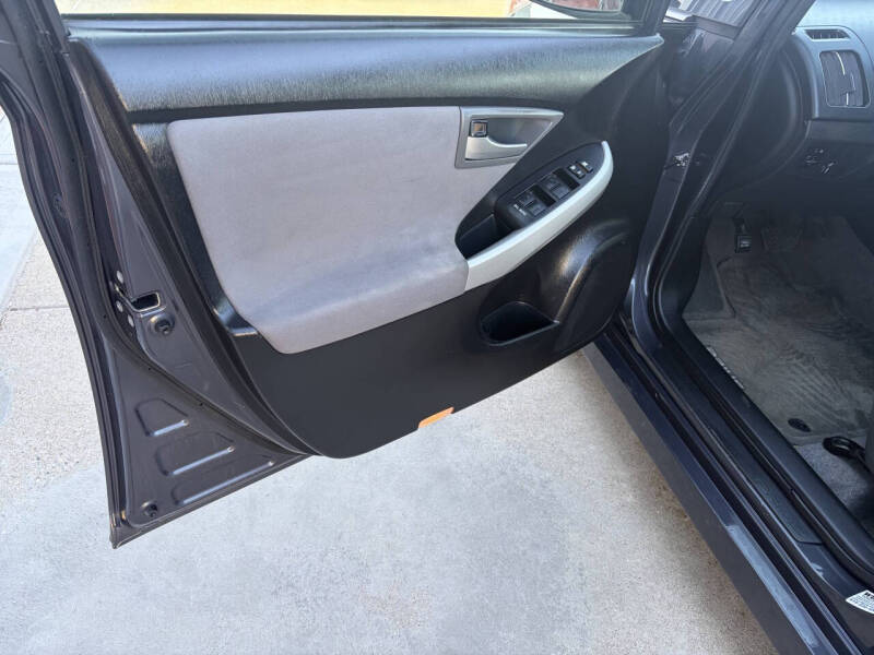 2014 Toyota Prius Two