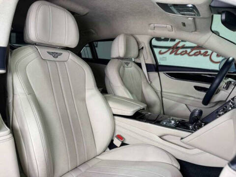 2022 Bentley Flying Spur V8