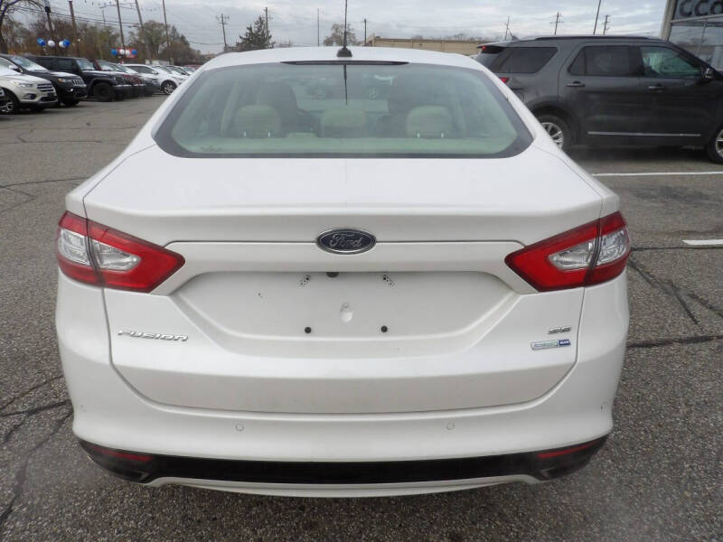 2015 Ford Fusion SE