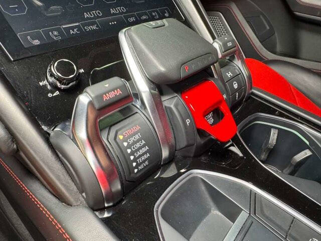 2022 Lamborghini Urus