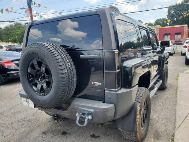 2007 HUMMER H3 for sale at DAGO'S AUTO SALES LLC in Dalton, GA