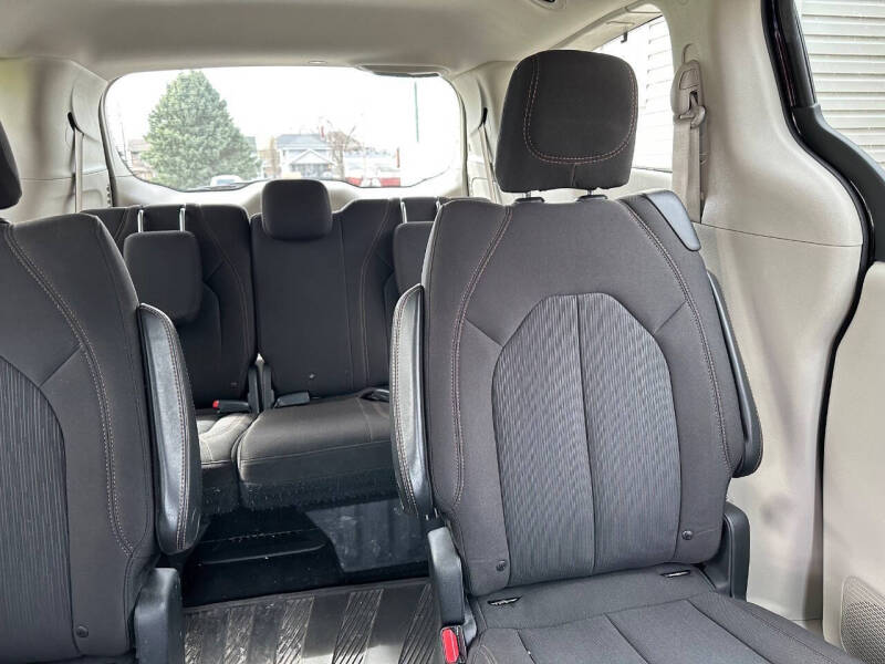 2017 Chrysler Pacifica Touring Plus