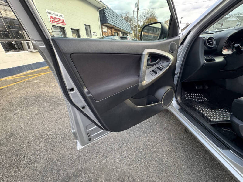 2009 Toyota RAV4 Sport