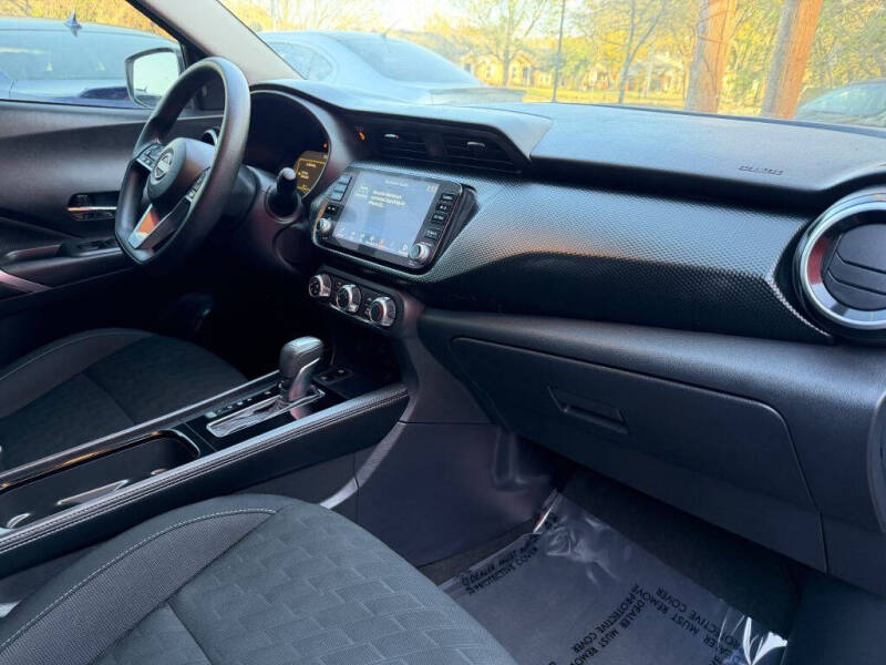 2024 Nissan Kicks SV