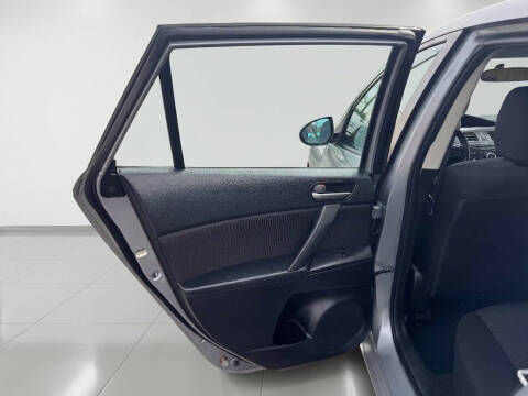 2013 Mazda MAZDA3 i Touring