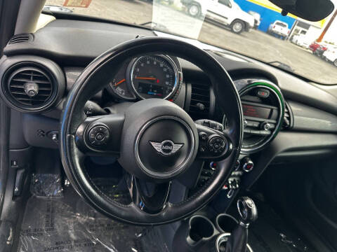 2016 MINI Hardtop 4 Door Cooper