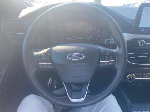 2020 Ford Escape SE