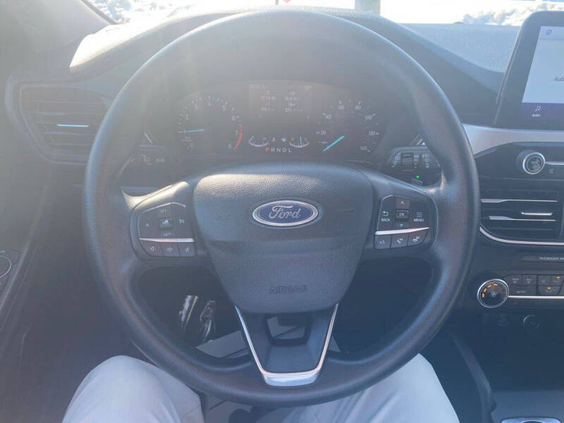 2020 Ford Escape SE
