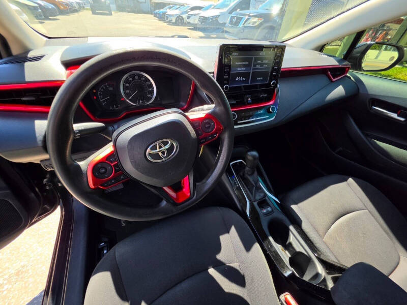 2020 Toyota Corolla LE