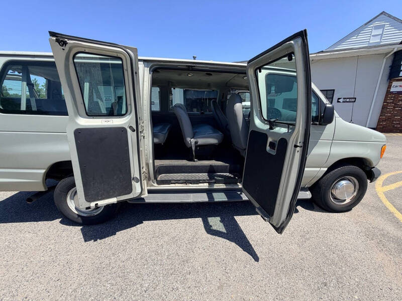 2006 Ford E-Series E-350 SD XL