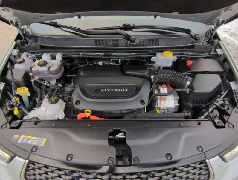 2023 Chrysler Pacifica Plug-In Hybrid Touring L