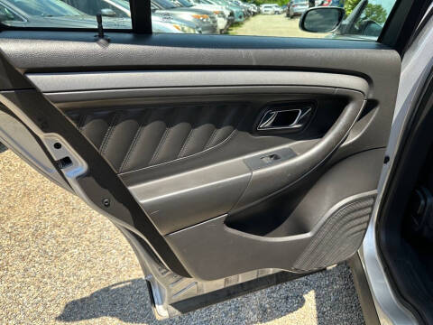 2010 Ford Taurus SEL