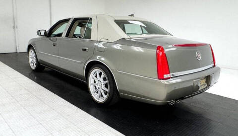 2010 Cadillac DTS Luxury Collection