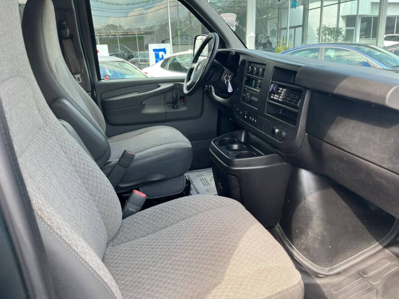 2012 Chevrolet Express LT 2500