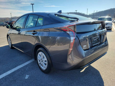 2016 Toyota Prius Two