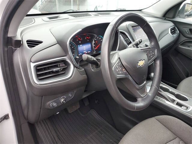 2020 Chevrolet Equinox for sale at Bowman Auto Center in Clarkston, MI