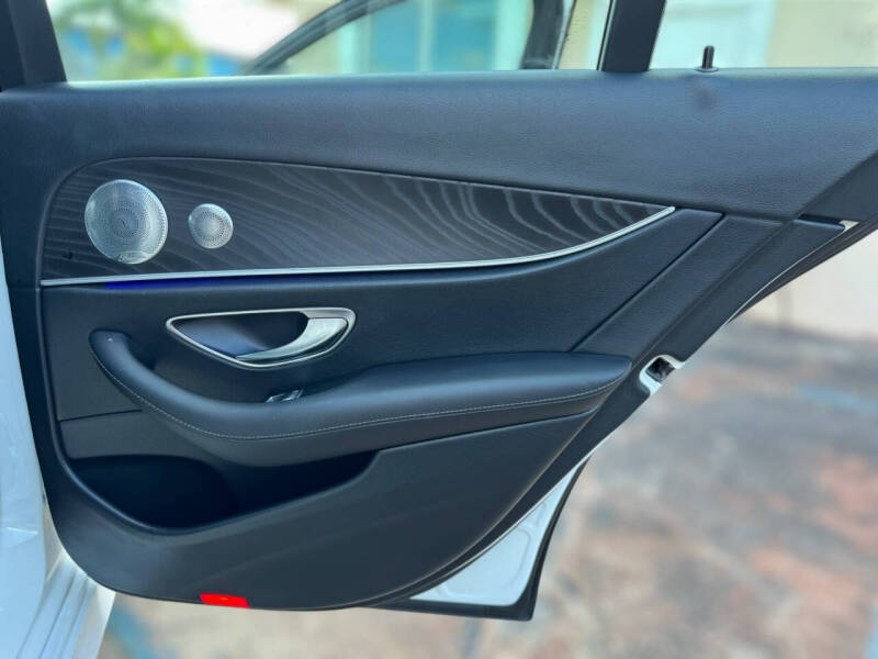 2017 Mercedes-Benz E-Class E 300 4MATIC